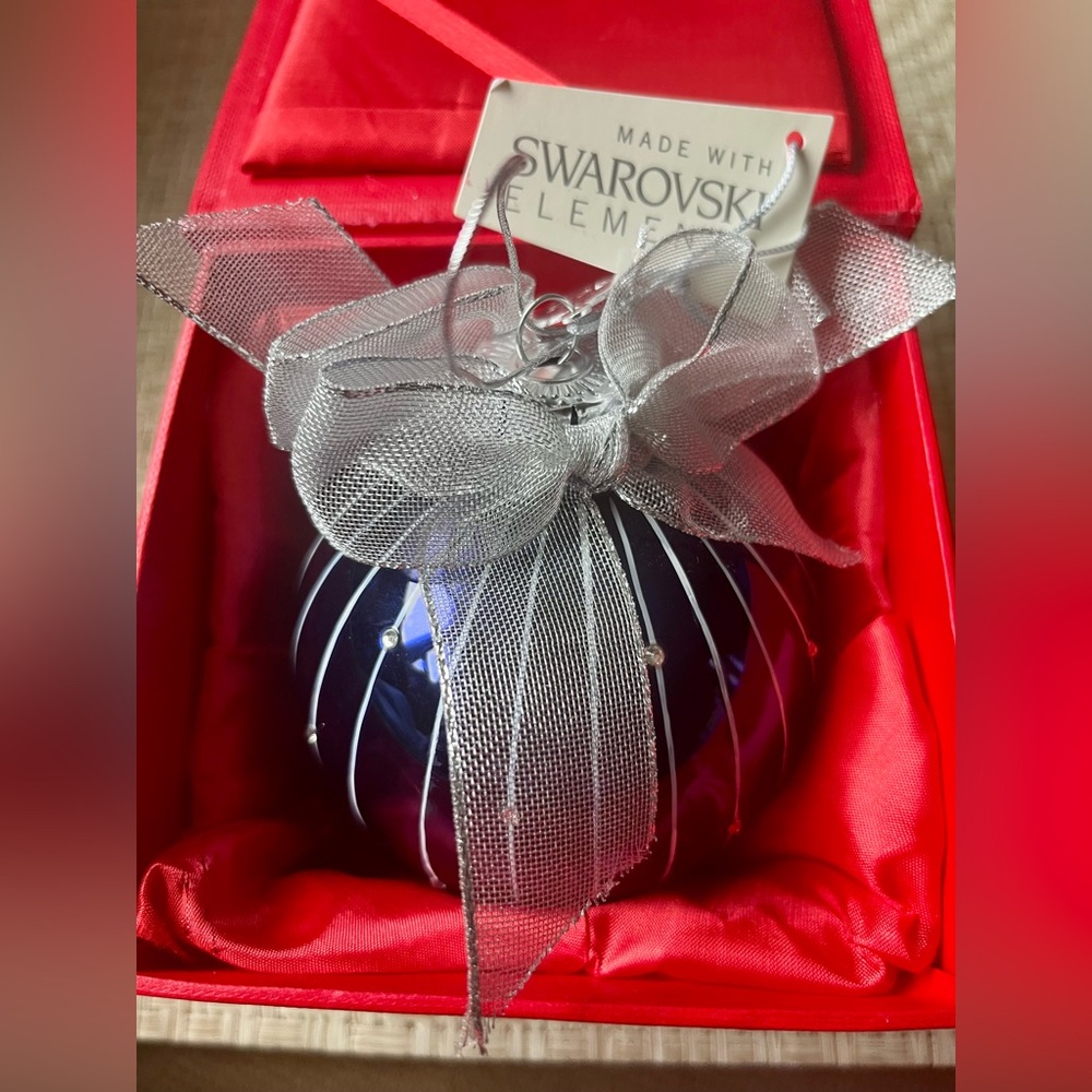 RARE Swarovski Elements Holiday Ornament HSN Cares Collection - Picture 4 of 16